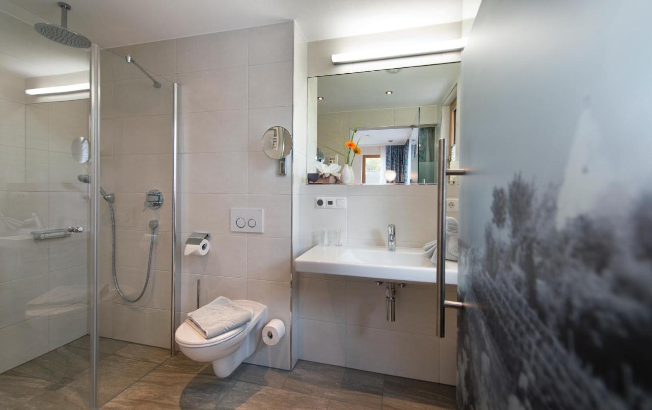 Landhotel Im Klostereck Strubel-Roos フロンハイム エクステリア 写真