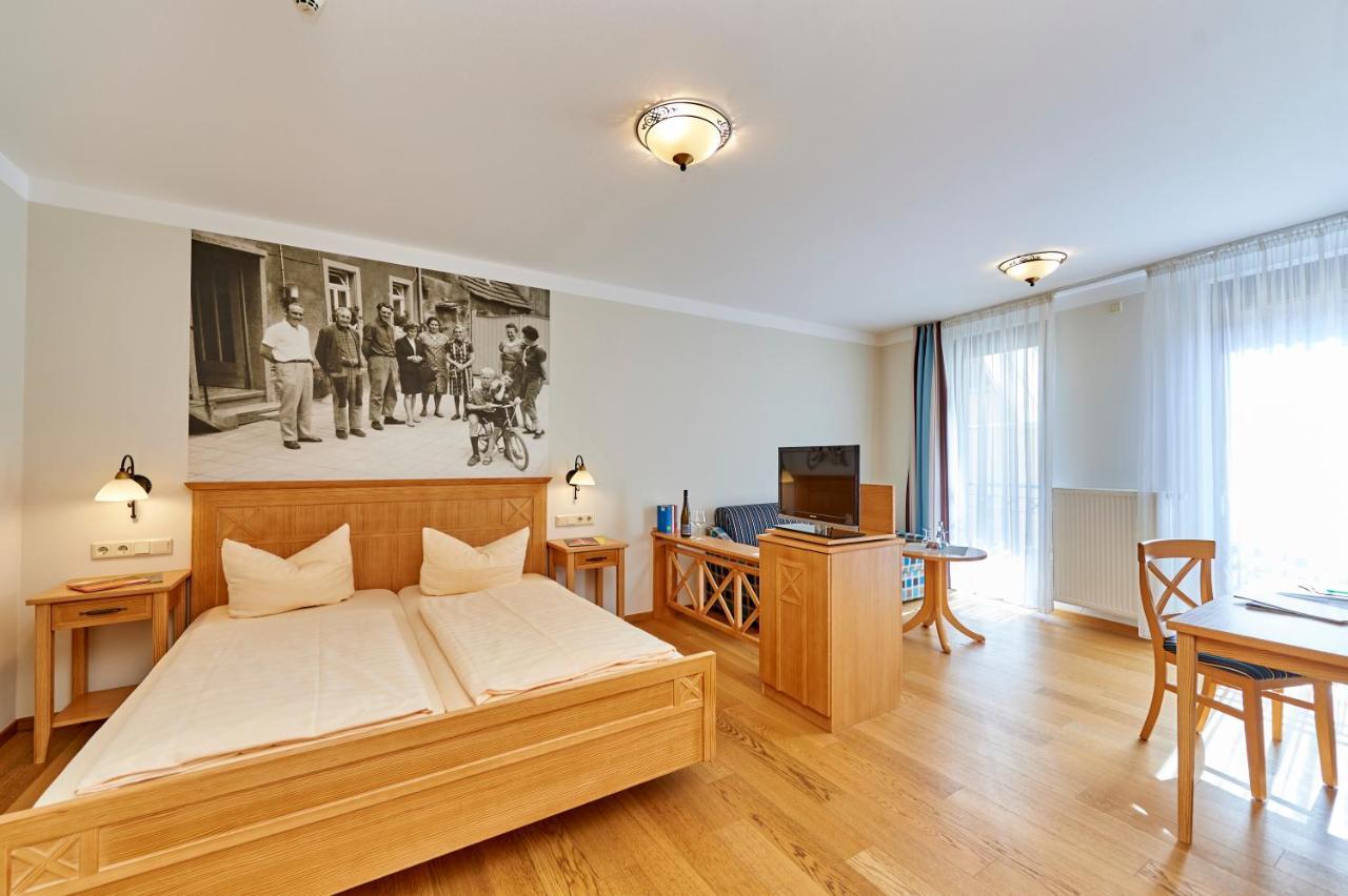 Landhotel Im Klostereck Strubel-Roos フロンハイム エクステリア 写真