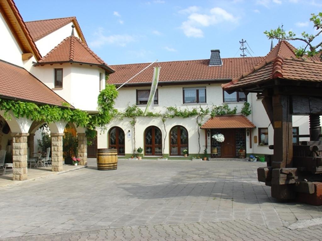 Landhotel Im Klostereck Strubel-Roos フロンハイム エクステリア 写真